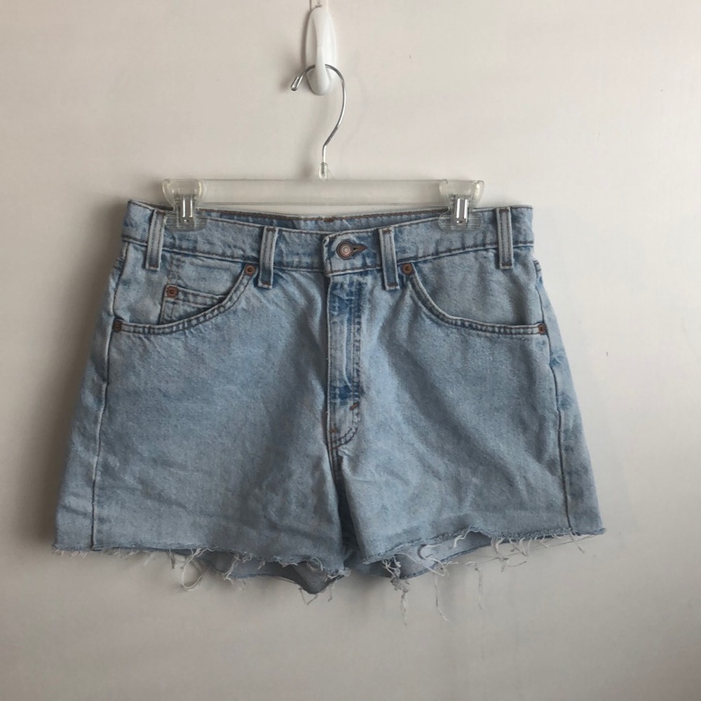 Vintage Levi’s Denim Shorts🍄